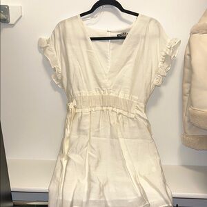 Elegant Cream Ruffle Sleeve Dress